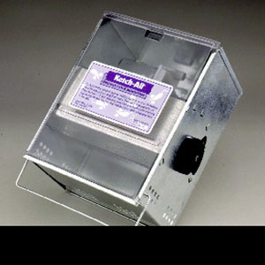 Ketch-All clear lid mousetrap